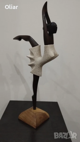 Прекрасна статуетка на балерина от дърво. , снимка 1