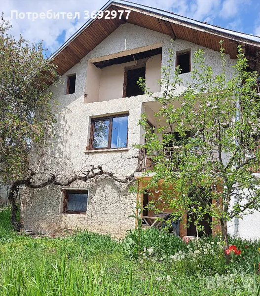 Продава имот - масивна къща в гр. Земен, на 60 км от София, снимка 1