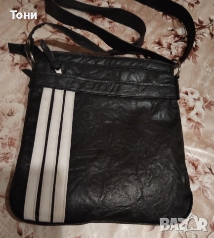 ADIDAS Оригинална Нова Кожена Дамска Чанта, снимка 2 - Чанти - 53686272