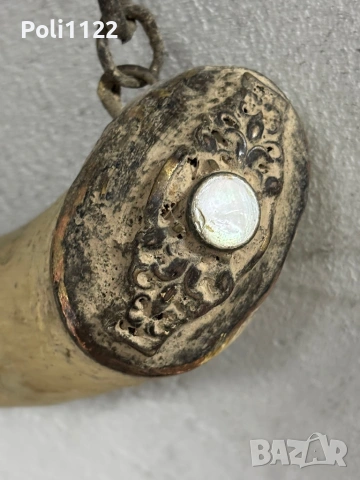 Възрожденски барутник – рог, мед, бронз и седеф, снимка 4 - Антикварни и старинни предмети - 53416668