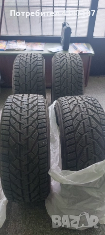 4 броя зимни гуми 225/40/18