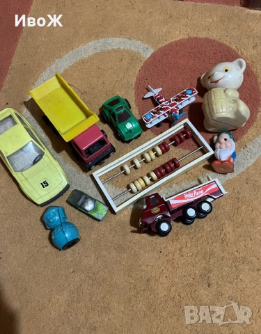 Лот стари играчки