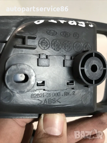 Вътрешна облицовка на предна дясна врата за KIA Cerato 1.5 CRDi (2004) 82621-2F000, снимка 2 - Части - 53254858