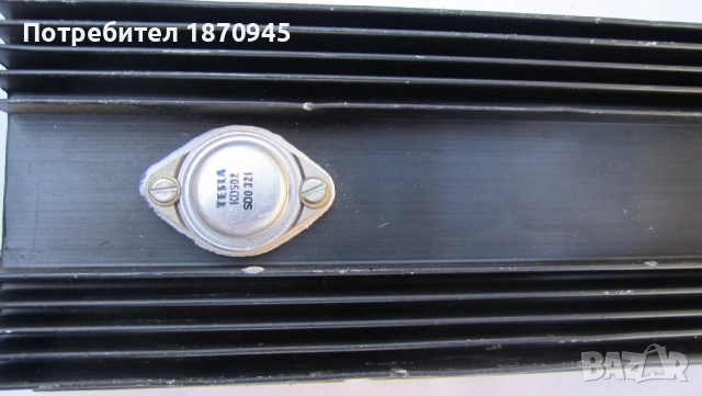 Продавам радиатор с транзистори, снимка 2 - Друга електроника - 54121483