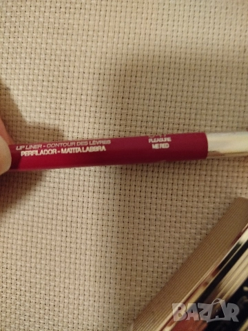 Молив за устни и черило , снимка 4 - Декоративна козметика - 52858127