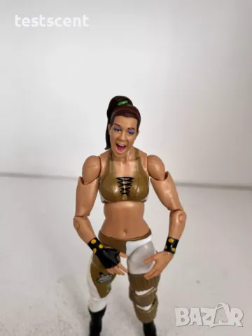 Екшън фигура WWE Bayley Бейли Mattel action figure играчка, снимка 9 - Фигурки - 48495086