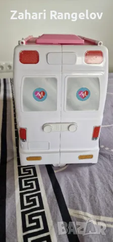 Мобилна клиника за грижи Barbie You Can Be, снимка 8 - Кукли - 50051574