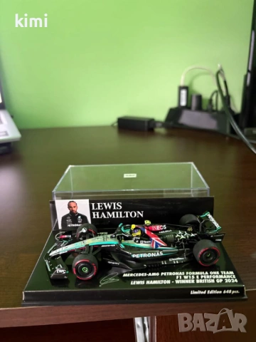 продавам колекция формула 1 на MINICHAMPS 1/43 Мercedes 