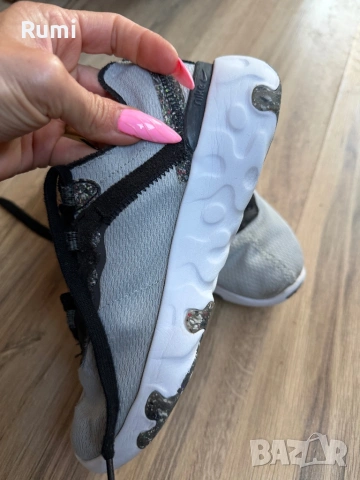 Оригинални маратонки Nike Renew Element 55 SE! 37,5 н, снимка 5 - Маратонки - 50823056