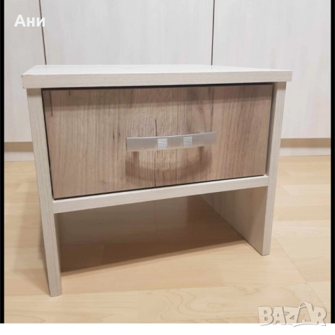 стилни нощни шкафчета - два броя