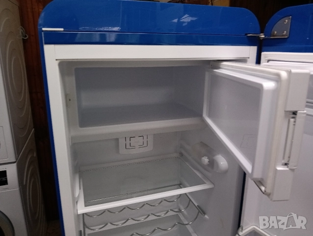 Син хладилник с вътрешна камера ретро дизайн Smeg 2 години гаранция!, снимка 8 - Хладилници - 52396517