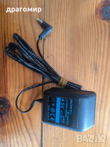 SONY AC-E45TR1 4,5 V, снимка 2 - Батерии, зарядни - 54131255