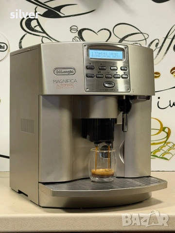 Кафемашина кафе автомат delonghi magnifica automatic с гаранция, снимка 2 - Кафемашини - 53265720
