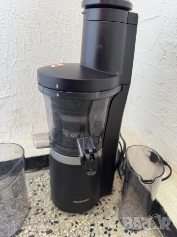 Бавна Сокоизстисквачка Panasonic MJ-L700 Slow Juicer 150W, 45 rpm, 780 ml Сокове!, снимка 3 - Сокоизстисквачки и цитрус преси - 53696942