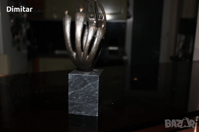 Бронзова скулптура Artihove – елегантен декор