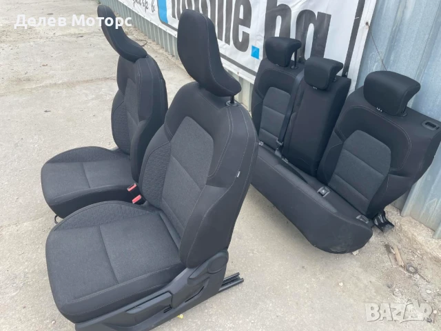 Салон, седалки предни и задни от Renault Clio 5 1. 0 TCe, 101 hp, 5sp. , engine H4D450, 77 000 km, снимка 10 - Части - 51212177