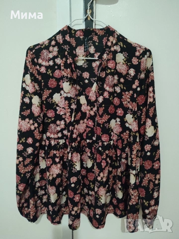 Ефирна блузка на цветя