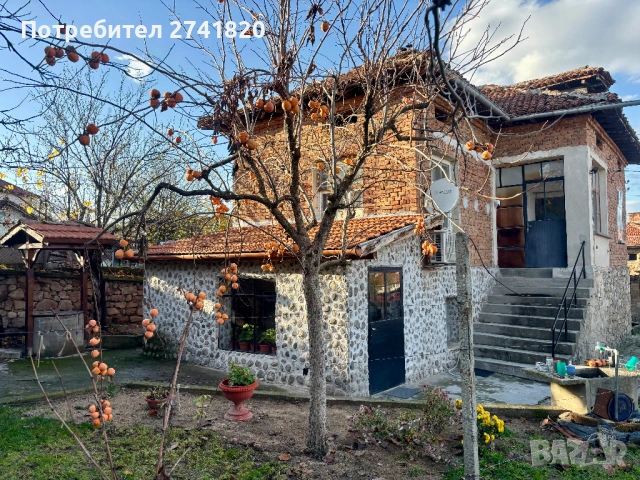 Продавам къща с двор в село Каравелово, снимка 4 - Къщи - 53683793