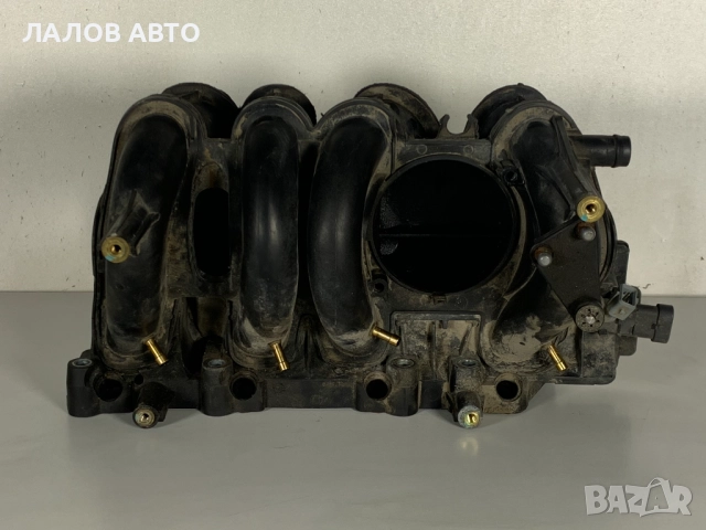 Всмукателен колектор Дачия Рено Dacia Renault 1.4 1.6 бензин 8200966437