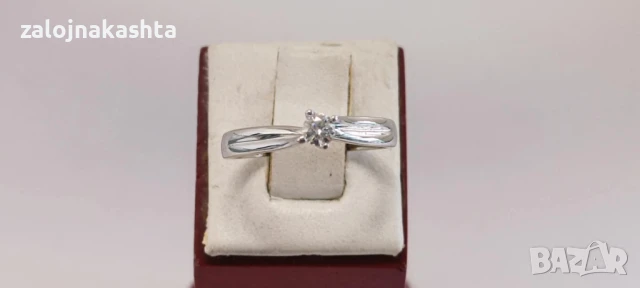 Нов Златен пръстен с брилянт-1,90гр/18кр