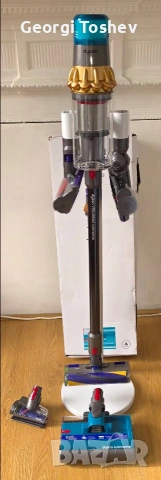 Продавам Dyson v15s, за сухо и мокро почистване-пълен комплект