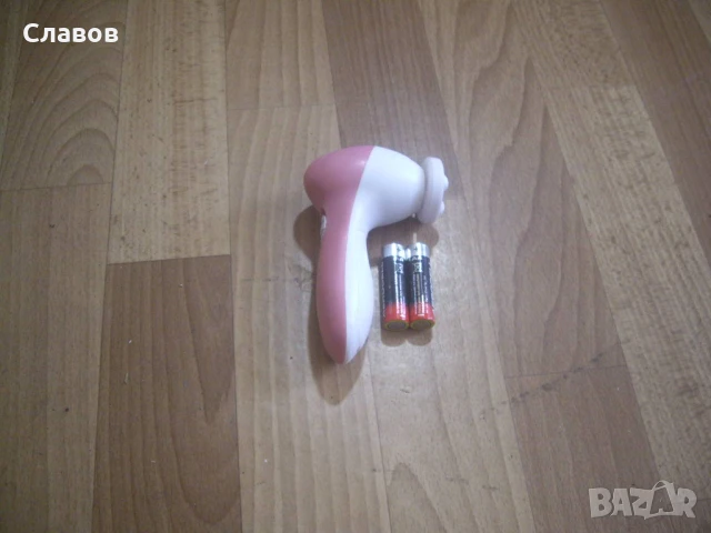 Електрически масажор за лице и тяло