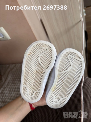 Бебешки ниски кецове Nike , снимка 3 - Детски маратонки - 54006698