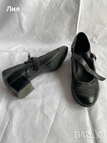 Черни обувки с нисък ток Fratelli, снимка 4 - Дамски обувки на ток - 45888552