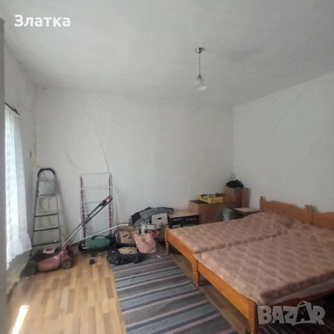 Продавам къща в Татарево с двор 1620 кв.м, снимка 7 - Къщи - 45995192