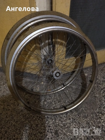 Колела за инвалидна кличка 