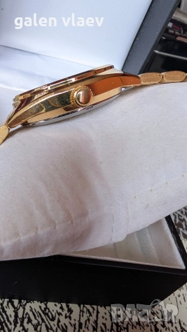 Часовник,с красив циферблат,променящ цветана светлина., снимка 3 - Мъжки - 53699439