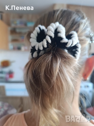 Плетени скрънчита , снимка 9 - Аксесоари за коса - 52129921