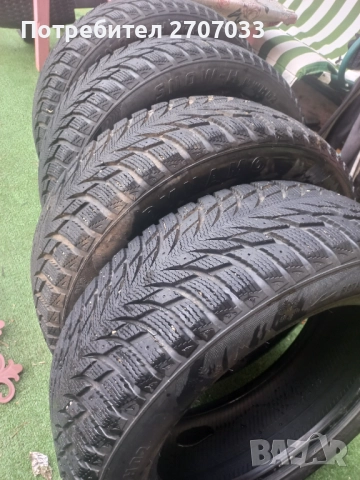 Зимни гуми 215 60 17 , снимка 2 - Гуми и джанти - 52408066