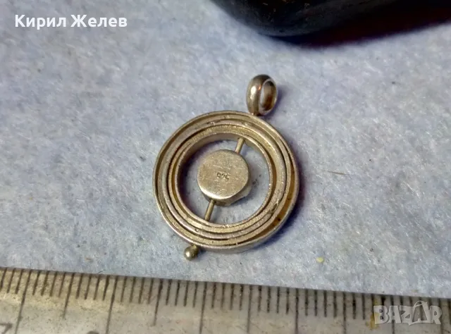 ИНТЕРЕСЕН ВЪРТЯЩ се ГРЪЦКИ СРЕБЪРЕН МЕДАЛЬОН СРЕБРО 925 с НАДПИС и РЪЧНО ГРАВИРАНА ДАТА 48578, снимка 6 - Колиета, медальони, синджири - 48954643
