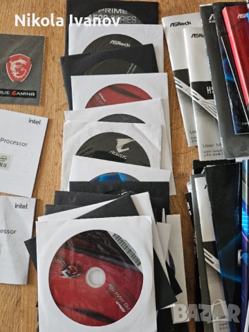 Лот стикери, дискове и упътвания intel, asrock, MSI, gigabyte, Asus, Kingston fury, , снимка 3 - Други - 53221069
