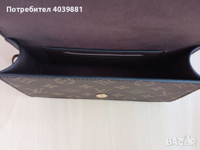 Чанта Louis Vuitton Wallet On Chain Lily Дамска Чантичка, снимка 4 - Чанти - 45171566