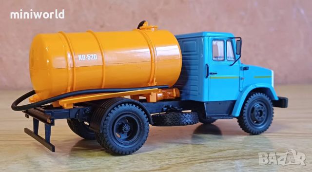 ЗИЛ 4333 КО-520 вакуум помпа 1986 - мащаб 1:43 на Наши грузовики моделът е нов в блистер, снимка 2 - Колекции - 45934623