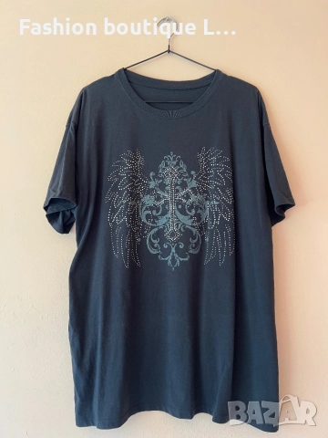 Сива дамска тениска с блестящи сребърни камъчета 100% памук L размер с кръст и крила 🩶🩶🩶, снимка 2 - Тениски - 51796716