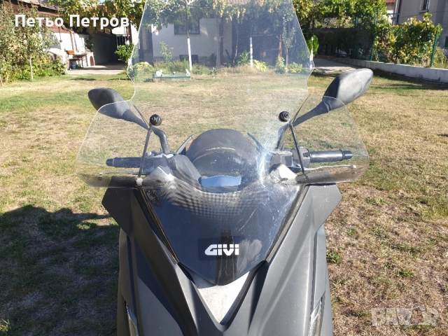 Yamaha X max GIVI- предно стъкло , слюда , снимка 2 - Части - 51775906