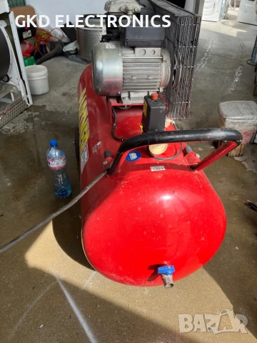 Компресор за въздух - ИТАЛИЯ 200 литра, снимка 4 - Индустриална техника - 54287903