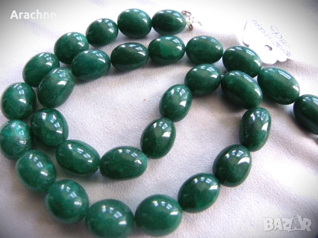 Тежък гердан от изумруд, Камбоджа, снимка 2 - Колиета, медальони, синджири - 53645335