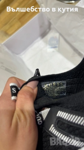 Оригинални Дамски маратонки Guess, снимка 6 - Маратонки - 53530701