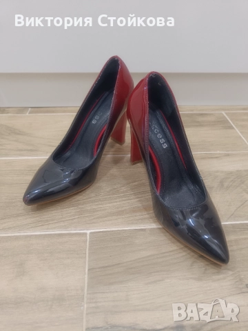 Обувки, снимка 2 - Дамски обувки на ток - 52593943