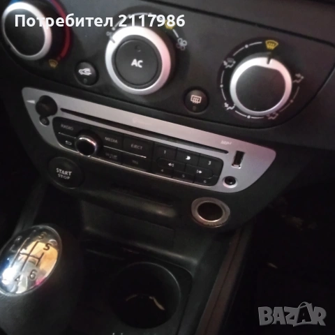 Рено Меган 1.5 DCI , 110к.с.2008-2012г., снимка 4 - Автомобили и джипове - 54067000