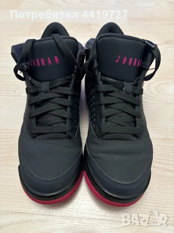 Продавам сиви кецове Jordan,номер 37,5.