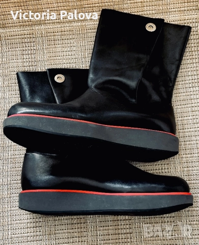 Модна къща JIL SANDER култови кожени ботуши с червена подметка, снимка 16 - Дамски ботуши - 52484363