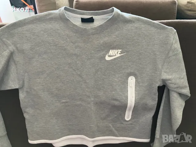 Nike суичър, снимка 1 - Суичъри - 48381963