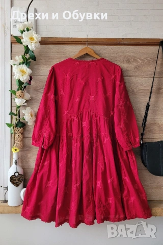 Разкроена червена рокля с бродерии памучна материя  ODD MOLLY , снимка 4 - Рокли - 54074102