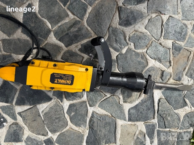 Dewalt къртач 1800w USA, снимка 5 - Други инструменти - 53860827