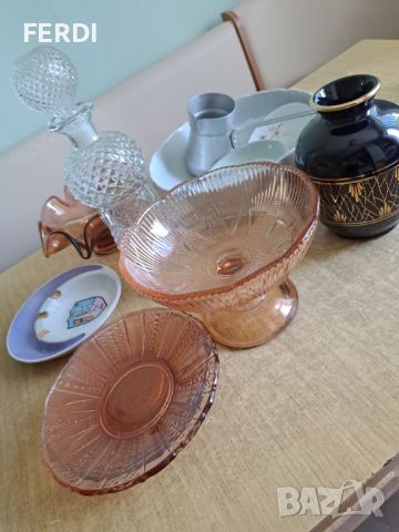 Коктейлни чаши, порцеланов чайник, захарница, чаши за кафе, гарафа  и други, снимка 5 - Чаши - 45497081